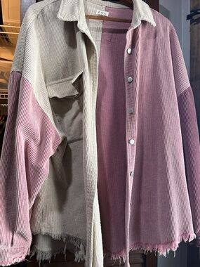POL Colorblock Corduroy Button-Front Shirt Jacket in Pink and Beige